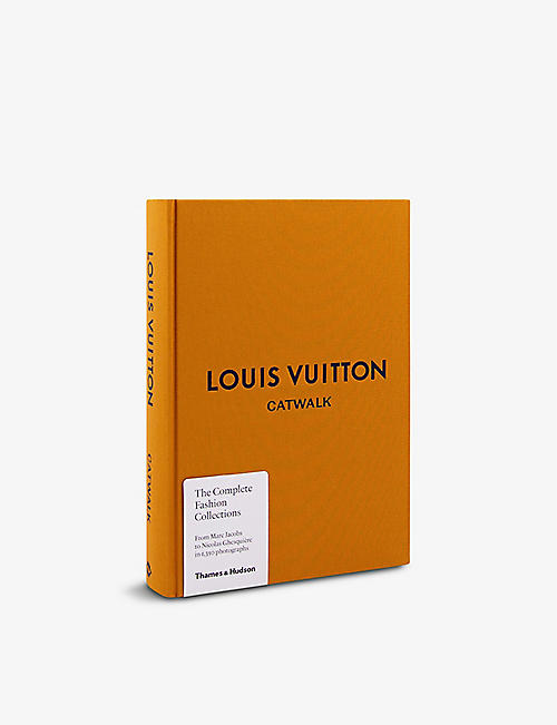 THAMES & HUDSON: Louis Vuitton Catwalk book