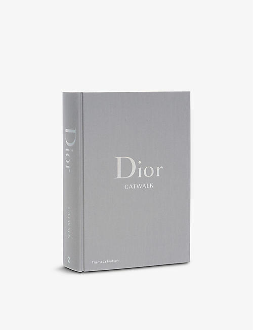 THAMES和HUDSON：Dior Catwalk: The Complete Collections 书