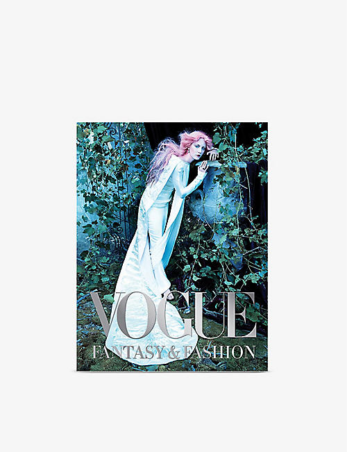 眼镜和经典书籍：Vogue Fantasy & Fashion 摄影书