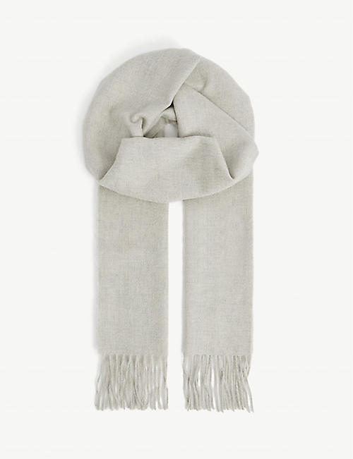 BEGG X CO: Brand-patch tasselled cashmere scarf