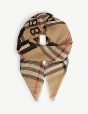 Printed Silk Scarf in Beige - Burberry