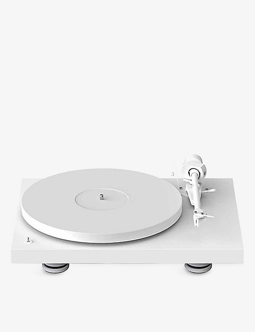 PRO-JECT: Debut Pro turntable
