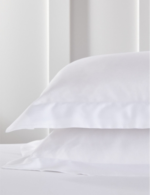 THE WHITE COMPANY: Bordered standard cotton Oxford pillowcase 50cm x 75cm