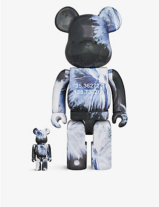 BE@RBRICK: Be@rbrick X Benjamin Grant Overview Fuji 100% and 400% figures