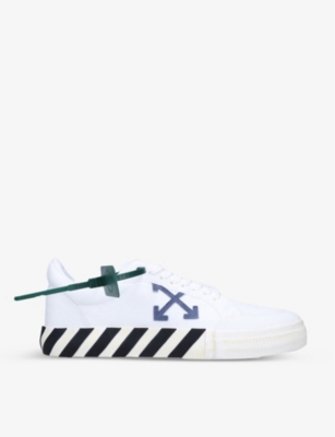 kyrie flytrap 4 near me