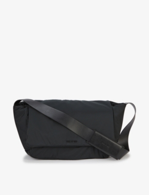 FEAR OF GOD | NEWSPAPER BAG BLACK バッグ Fear of God Eternal Newspaper Bag in Black – Oneness Boutique