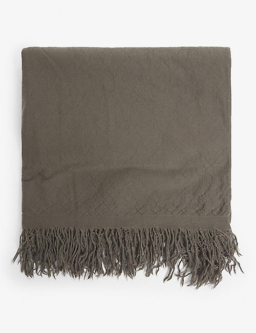 RICK OWENS: Frayed cashmere blanket scarf