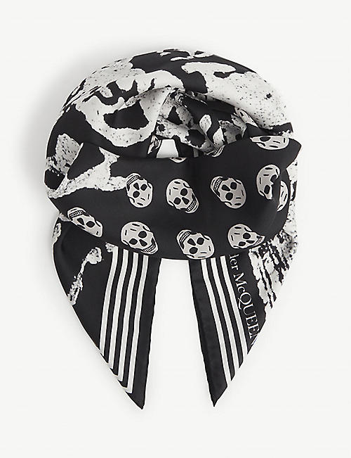 ALEXANDER MCQUEEN: Striped skull-print silk scarf