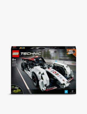 LEGO Technic Formula E Porsche 99X Electric 42137, France