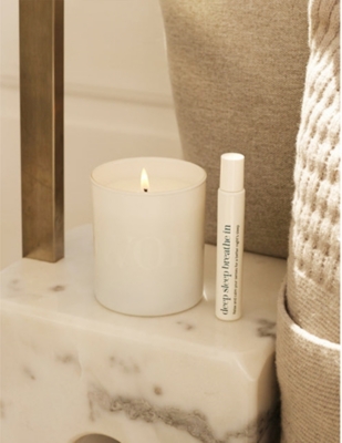 THIS WORKS: Black Spice & Cedar scented candle 220g