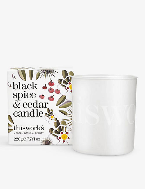 THIS WORKS: Black Spice & Cedar scented candle 220g