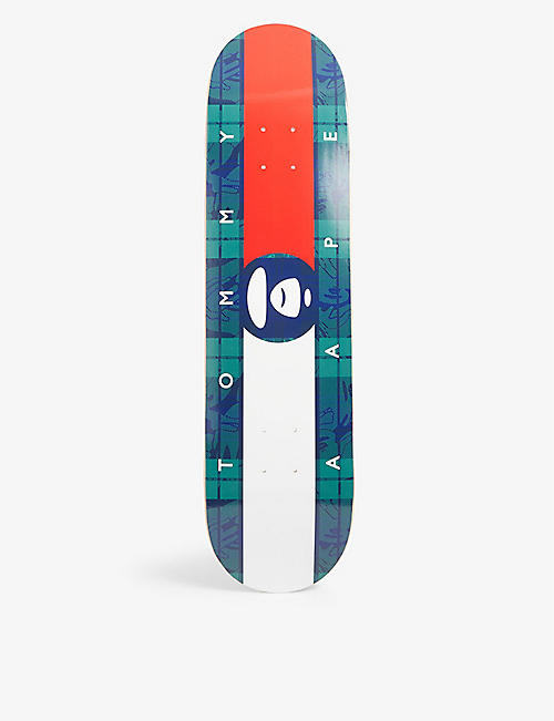 AAPE：AAPE x Tommy Hilfiger 图案印花木质滑板