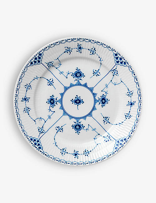 ROYAL COPENHAGEN: Blue Fluted Half Lace porcelain plate 22cm