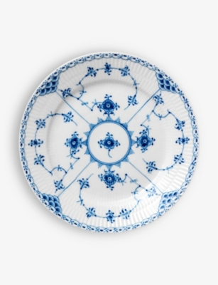 Royal Copenhagen Blue Fluted Half Lace Porcelain Plate 19cm In Blue/white