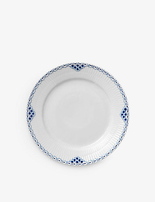 ROYAL COPENHAGEN: Princess hand-painted porcelain plate 19cm