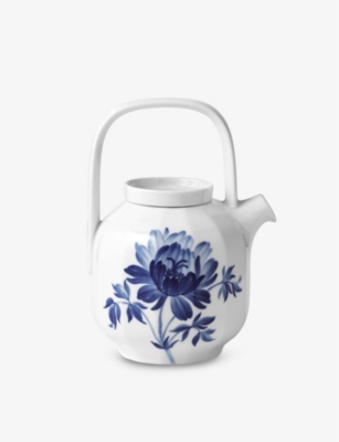 ROYAL COPENHAGEN: blomst Tree Peony porcelain teapot 21cm
