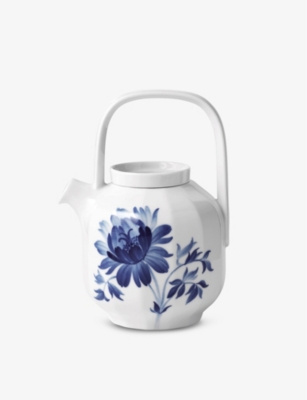 ROYAL COPENHAGEN: blomst Tree Peony porcelain teapot 21cm