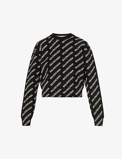 BALENCIAGA: Shrunk logo-pattern knitted jumper