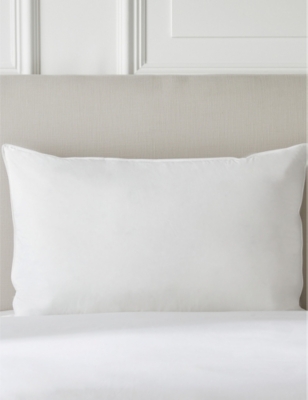 THE WHITE COMPANY SYMONS RECTANGLE MEDIUM SOFT COTTON SATEEN, DOWN AND FEATHER SUPER KING PILLOW 50CM X 90CM 