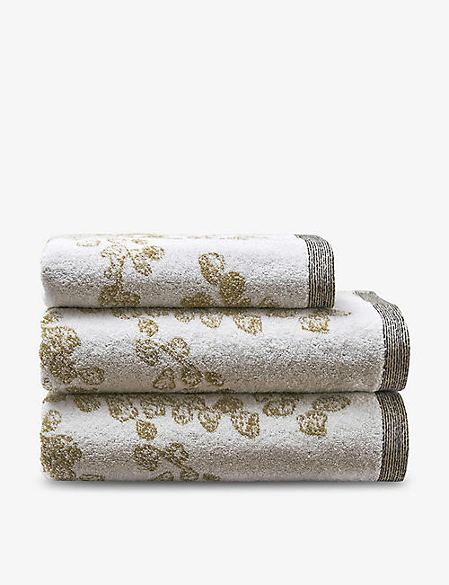 YVES DELORME: Murmures floral-print organic cotton hand towel 55cm x 100cm