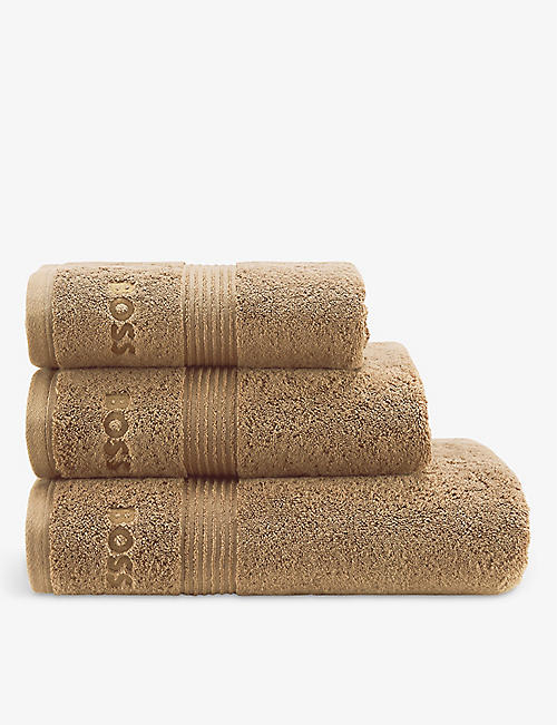 BOSS: Loft logo-embroidered cotton towel
