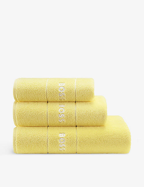 BOSS: Plain Egyptian cotton towel