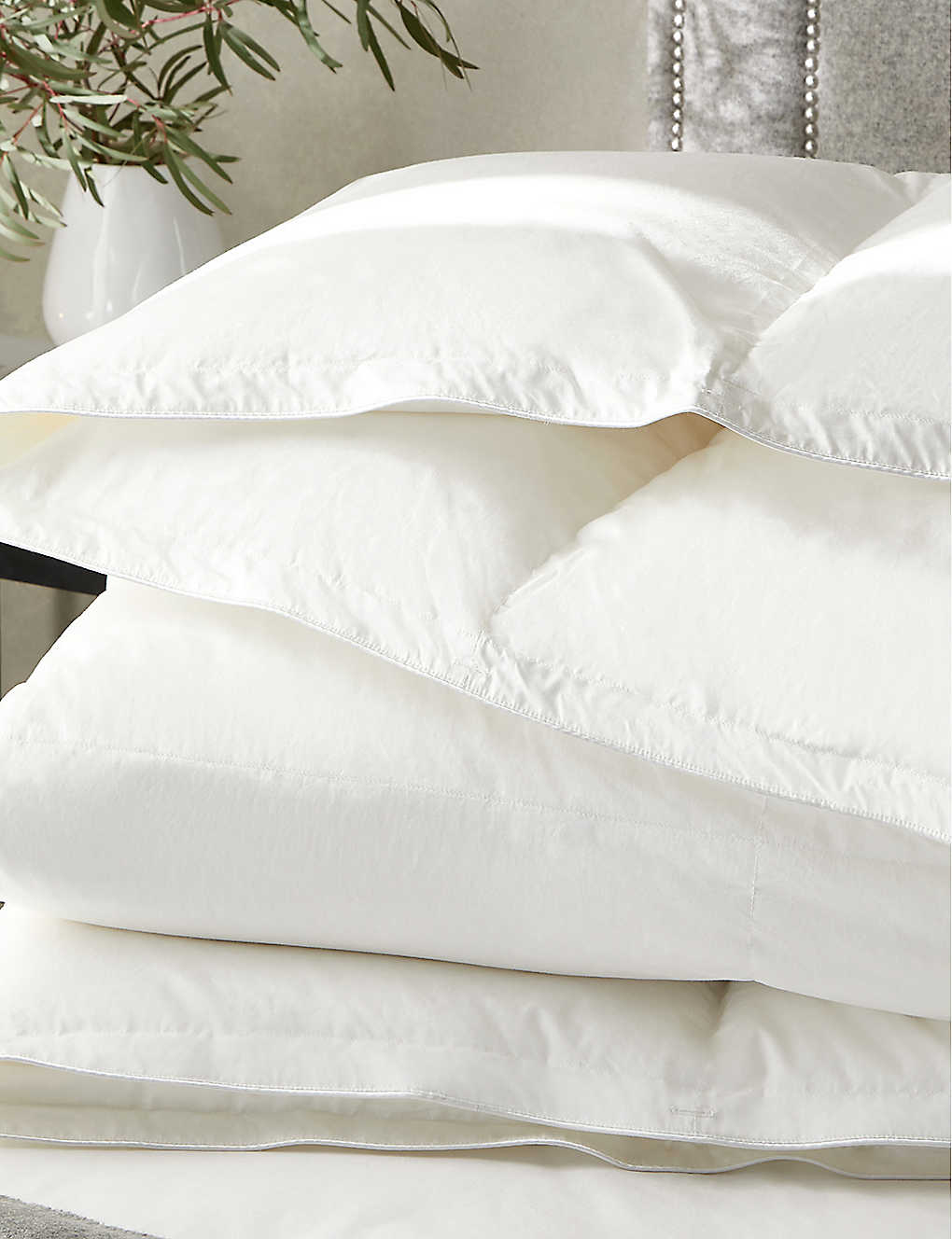 The White Company Muscovy 13.5 Tog Cotton-down Single Duvet