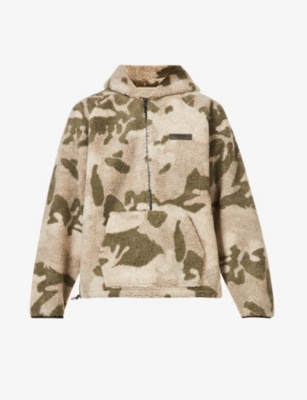 ESSENTIALS ESSENTIALS CAMOUFLAGE-PRINT FLEECE JACKET