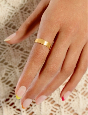 Shop Monica Vinader Womens Siren 18ct Yellow Gold-plated Vermeil Sterling Silver Ring