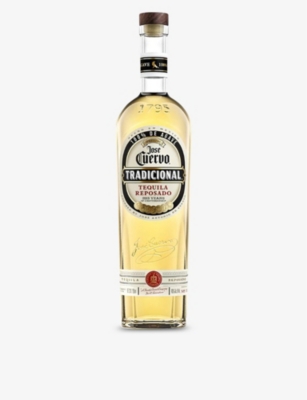 JOSE CUERVO: Tradicional Reposado tequila 700ml