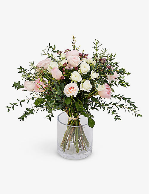 THE REAL FLOWER COMPANY: Countess Hettie large scented bouquet