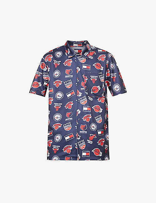 TOMMY JEANS: NBA logo graphic-print mesh-woven shirt