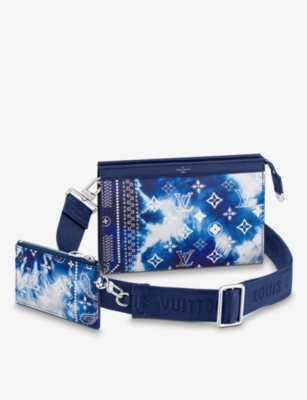 Louis Vuitton Bum Bag Discovery PM Monogram Bandana Bleached Blue NEW For  Sale at 1stDibs