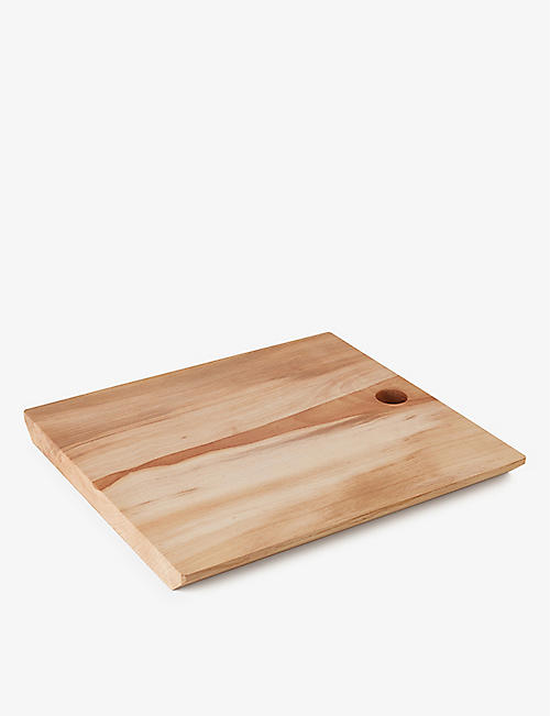 GOLDFINGER: Grained upcycled-beechwood serving board 40cm
