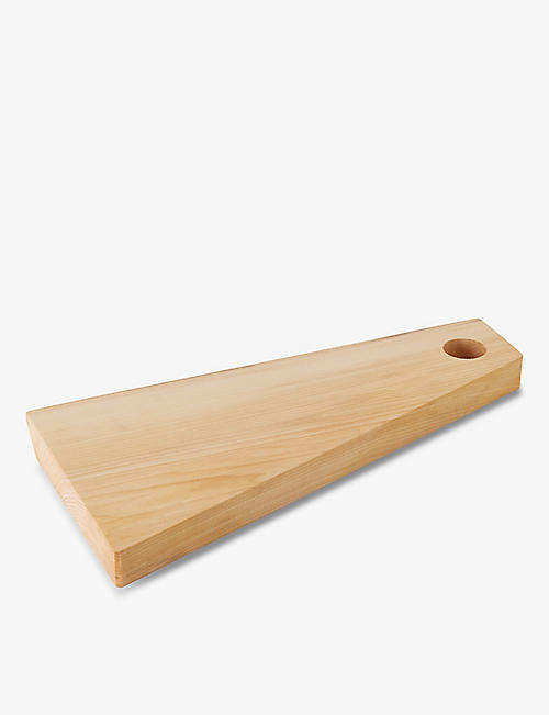 GOLDFINGER: Modern grained upcycled lime-wood serving board 40cm