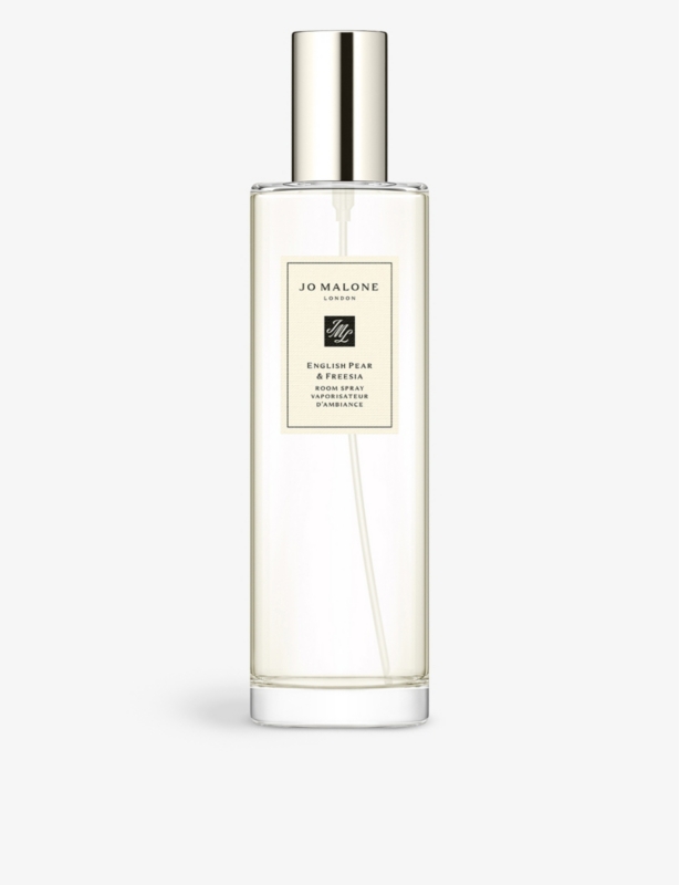 English Pear & Freesia room spray 100ml
