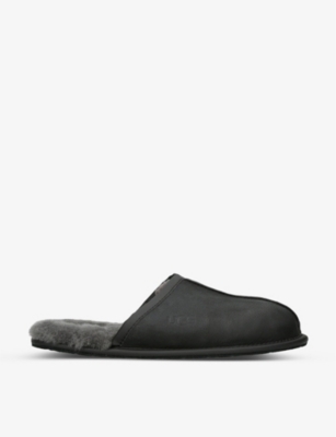 UGG: Scuff sheepskin slippers