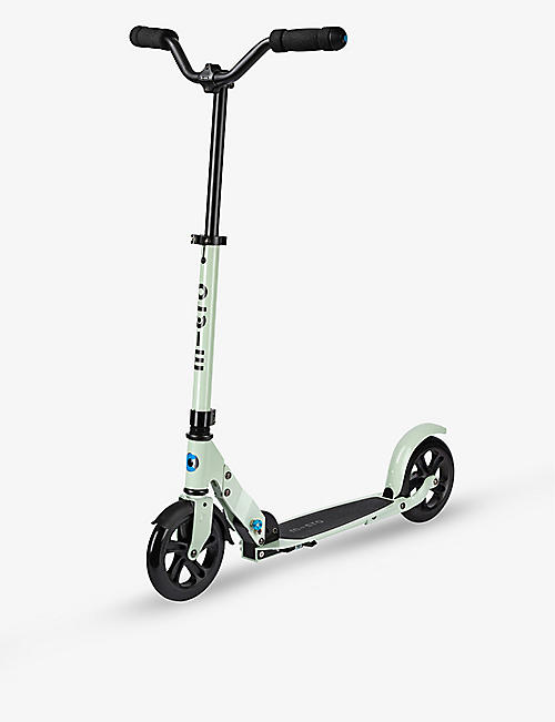 MICRO SCOOTER: Micro Speed Deluxe foldable scooter
