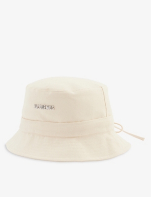 Jacquemus Womens Off-white Le Bob Gadjo Cotton-canvas Bucket Hat In Off White