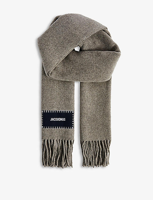 JACQUEMUS: L'encharpe brand-patch wool scarf