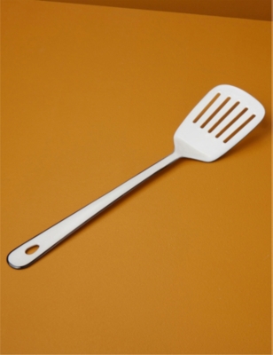 BE HOME: Two-tone enamel-coated iron spatula 35.5cm