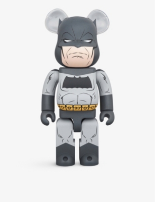 BE@RBRICK The Batman 1000% figure