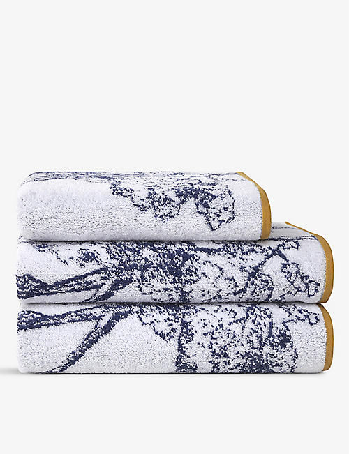 YVES DELORME: Boreale graphic-print organic-cotton towel