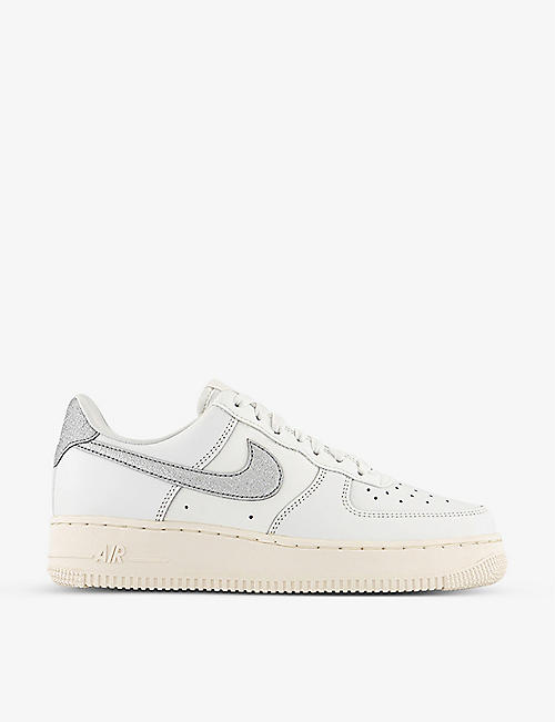 NIKE: Air force 1 07 logo embossed leather low-top trainers