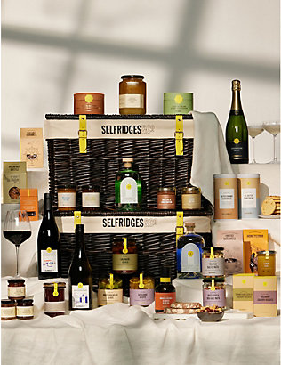 SELFRIDGES SELECTION: The Buffet Selection hamper - 31 items included
