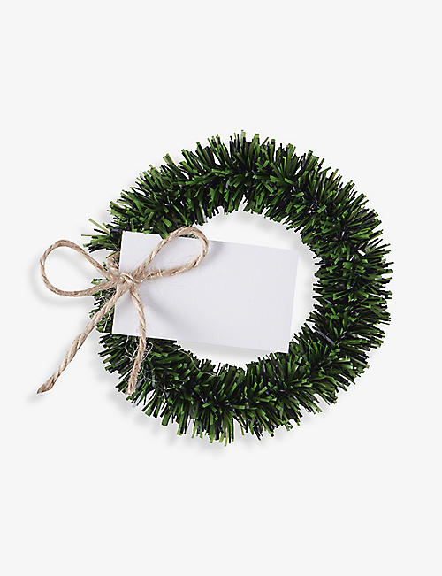 CHRISTMAS: Ginger Ray wreath foliage place card