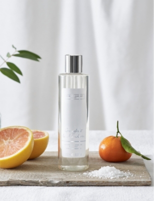 The White Company Grapefruit Mandarin Scented Bath And Shower Gel 250ml