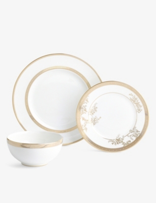 WEDGWOOD: Wedgwood x Vera Wang Lace Gold 12-piece china dining set