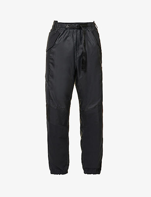 NIKE X SACAI: Nike x Sacai integrated-belt relaxed-fit shell trousers