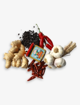 POON'S: Poon's Extraordinary chilli oil 125g